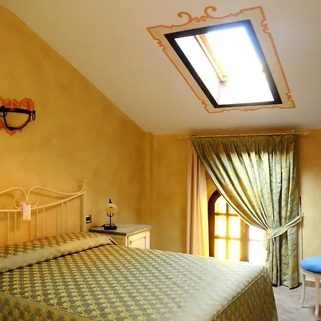 Albergo Ristorante Al Castello Di Monte 3* Valenza
