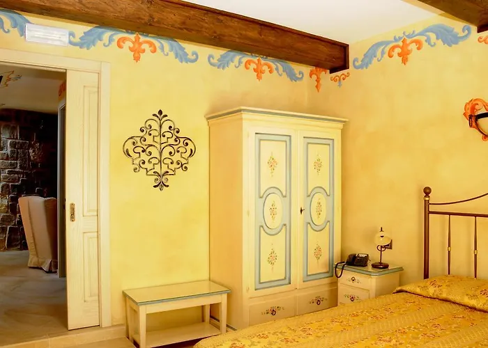 Ristorante Al Castello Di Monte Hotel 3*
